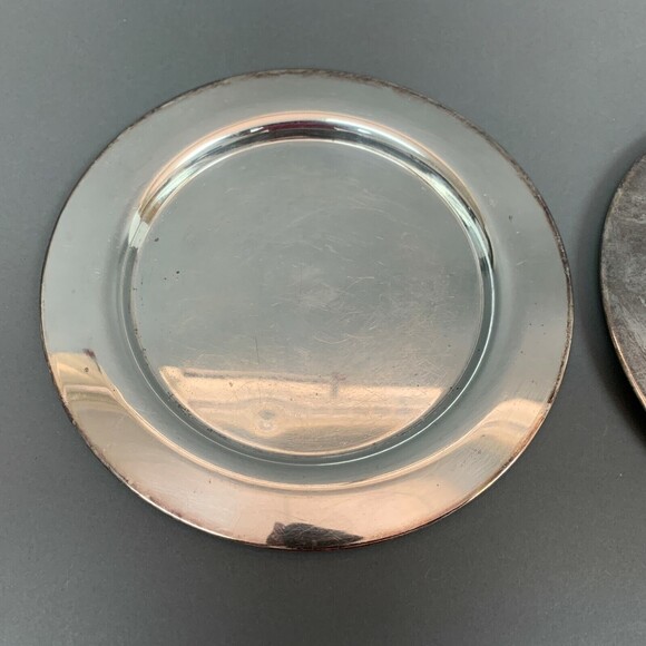 Oneida Silversmith Silver Plate Salad Plates 7 1/2 Lot of 2 - Picture 3 of 5